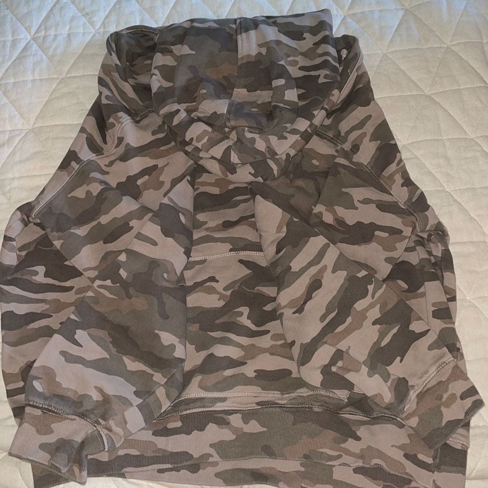 Camo Sweatshirt💚🤎